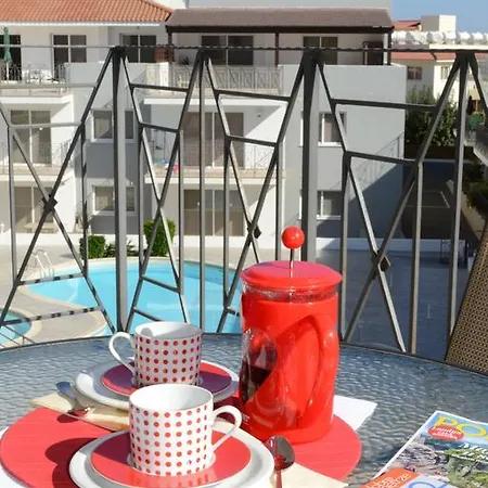 Apartament Varapt56 2 Bedroom With Pool Paralimni