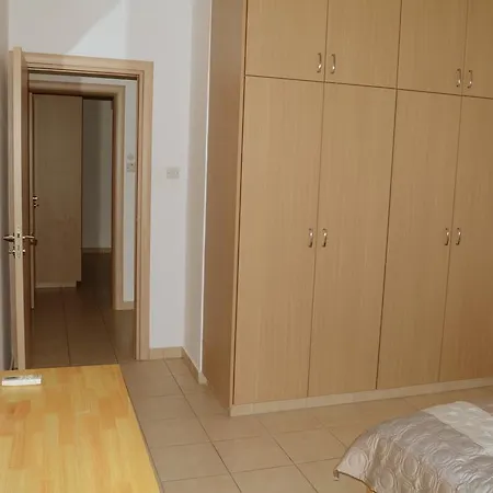 Varapt56 2 Bedroom With Pool Paralimni
