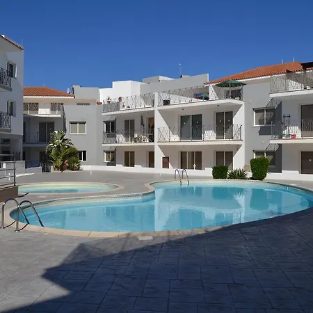 Apartament Varapt56 2 Bedroom With Pool Paralimni